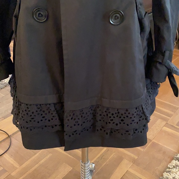 Betsey Johnson coat/rain coat with pockets and great heart buttons - Picture 9 of 13